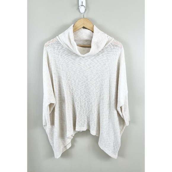 Free People Tops - Free People Beach World Traveler Split Back‎ Hem Women's Size Sm Ivory USA Made